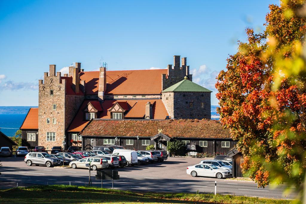 Hotel Gyllene Uttern 4*